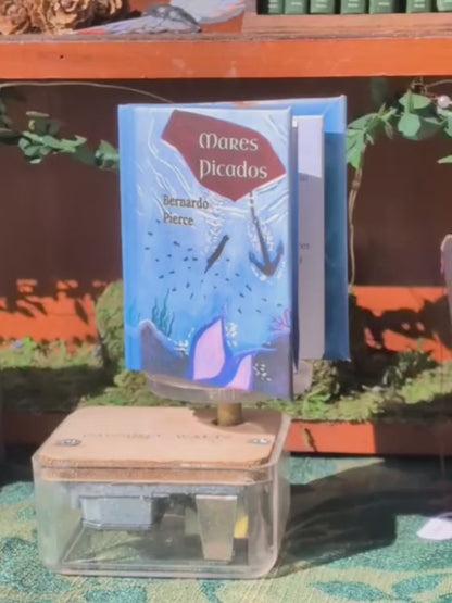 Mares Picados "Wild Seas" (Mini Book)
